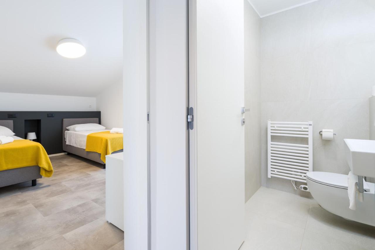 Apartmani Ana 2 I 3 Malinska Exteriér fotografie